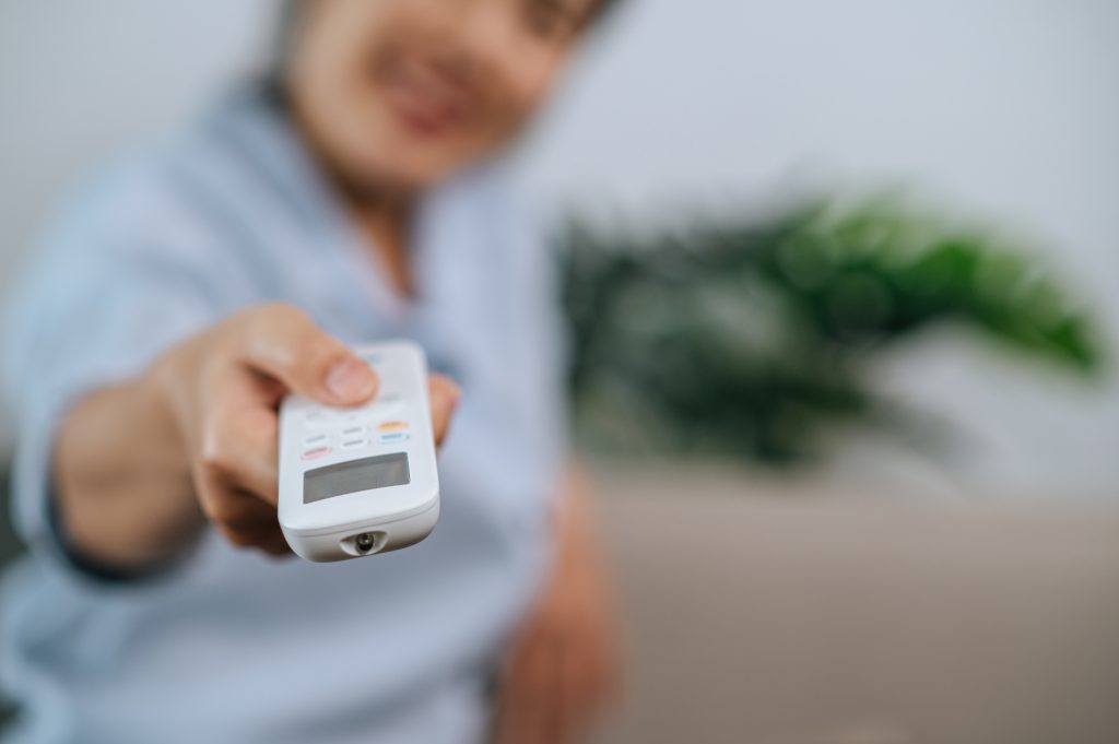 Điều chỉnh nhiệt độ phòng xuống