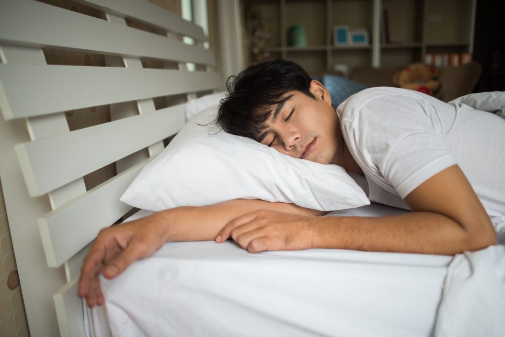 Mách bạn 14 cách để đi vào giấc ngủ nhanh